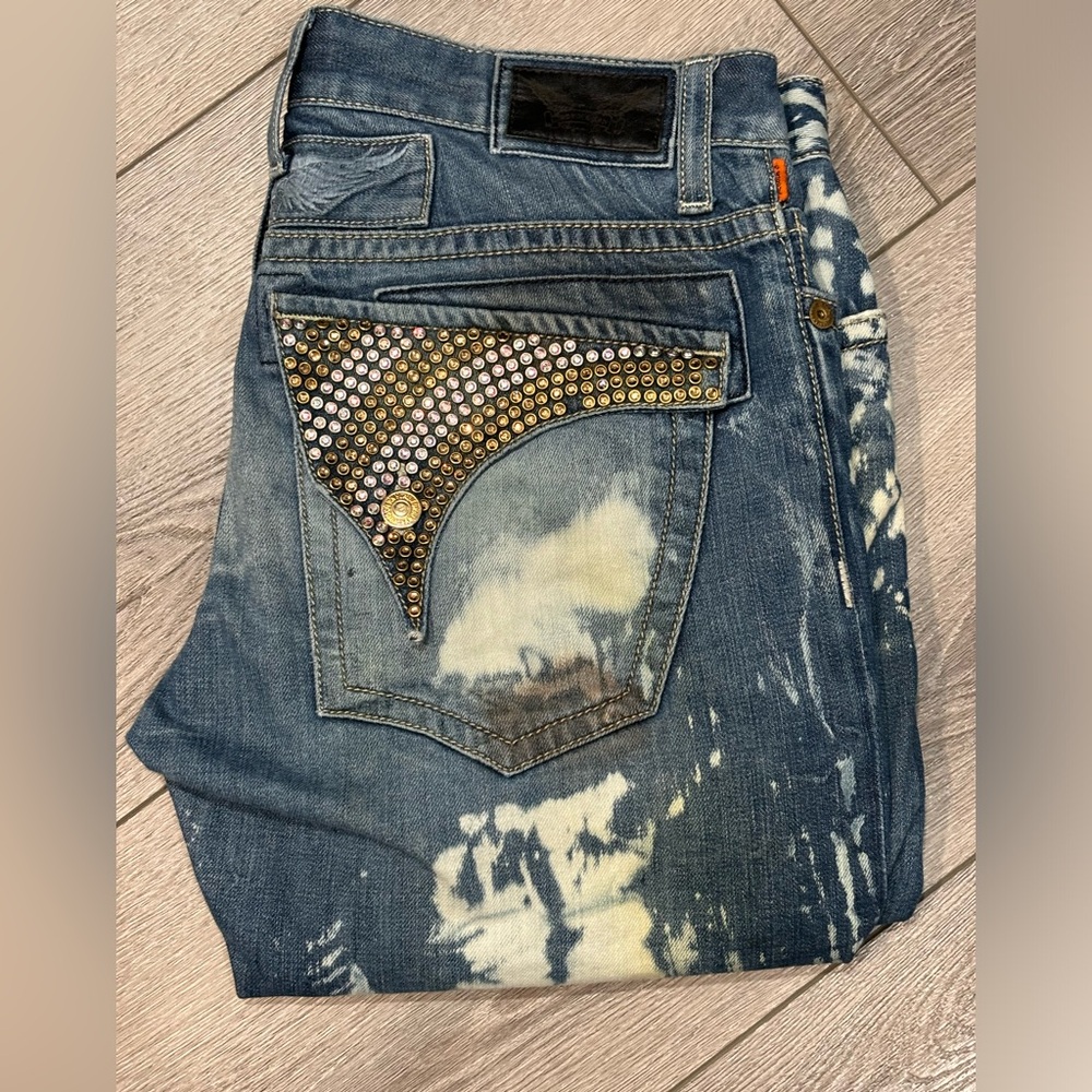 ✨Host pick✨ Vintage robins jeans with studs and flaps